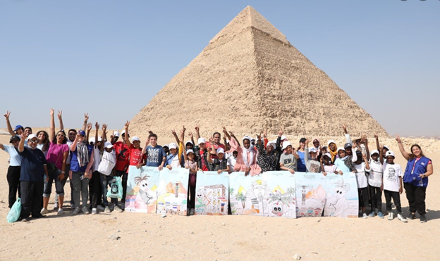 Community near pyramids
